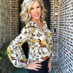 CAbi Fall 2020 Sequel Blouse